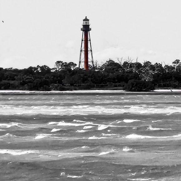 Meet your Posher! - Picture 1 of 2